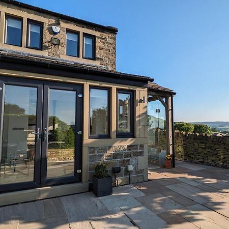 Lane End Cottage Holmfirth - Panoramic Views, Modernised With Offroad Parking المظهر الخارجي الصورة