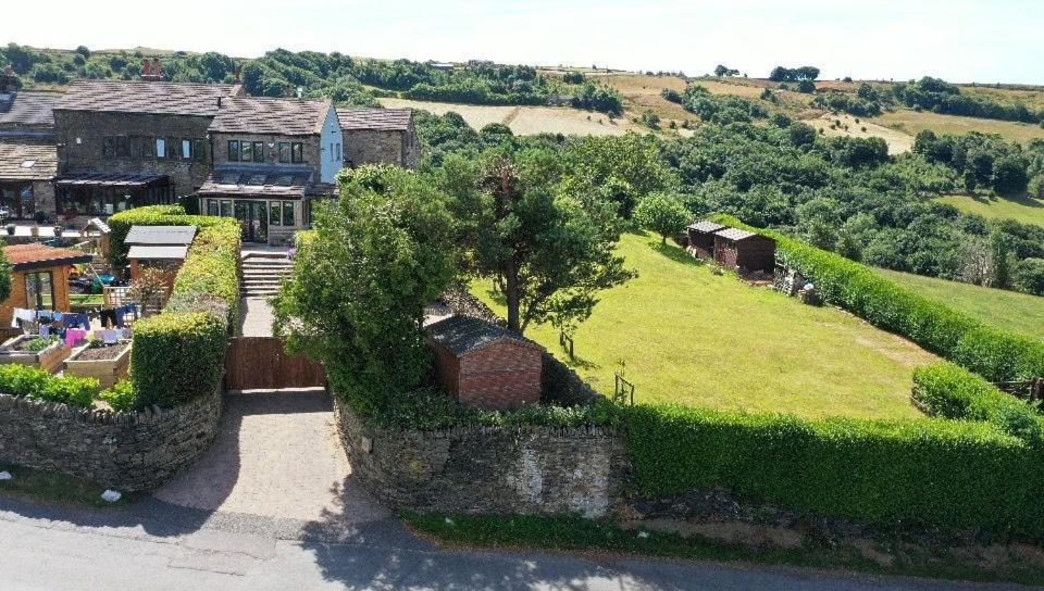 Lane End Cottage Holmfirth - Panoramic Views, Modernised With Offroad Parking المظهر الخارجي الصورة